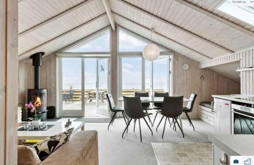 Tørresø House | Panoramic Ocean View - Beautiful Beach House