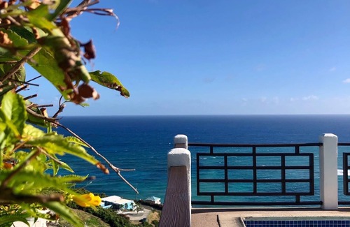 Slob Villa | Panoramic Oceanfront Views in Paradise