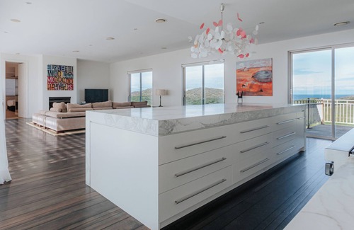 Portsea House | Panoramic Portsea: 5 BR, 6.5 BA in Portsea, Sleeps 10