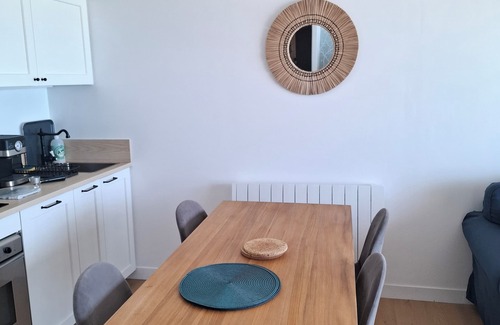 Agon-Coutainville Apartment | PANORAMIC SEA VIEW MAGNIFICENT BRIGHT COMFORTABLE 3* APARTMENT BEAUTIFUL TERRACE