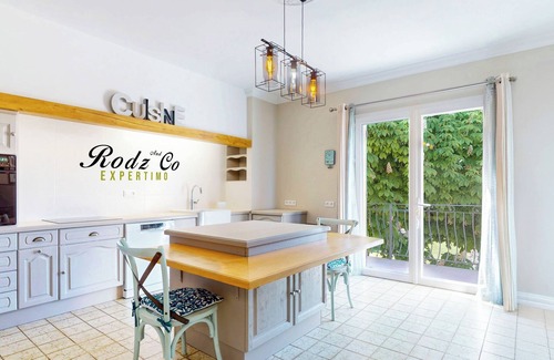 Apt Apartment | Panoramic view, private pool, walking distance Apt town center - 110m², Luberon