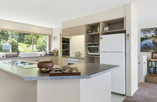 Aireys Inlet House | Panoramic Views - Big house with big views
