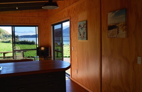 Saint Omer Cottage | PANORAMIC VIEWS OVER INLAND SEA