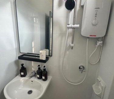 Pengkalan Baharu House | Pantai Remis Bear Homestay