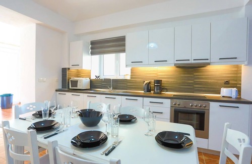 Agios Stefanos Apartment | Paola House in Άγιος Στέφανος