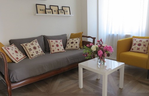 Madonna del Pilone Apartment | Paola's Gallery by Wonderful Italy