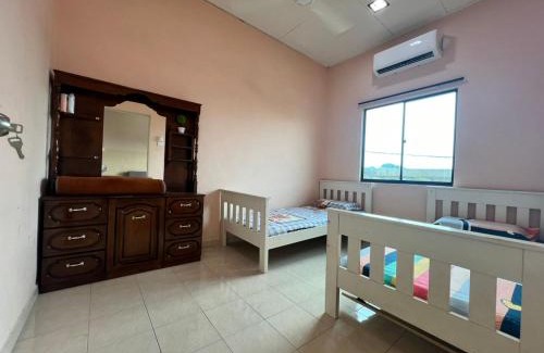 Peringgit House | PAPA HOMESTAY murahMUSLIM