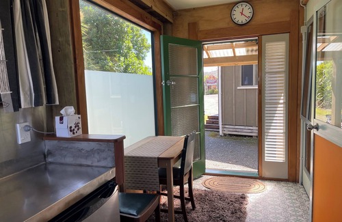 Punakaiki Cabin | Paparoa Hut.