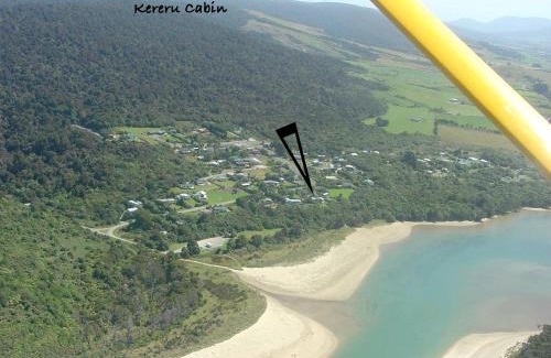 Papatowai Hotel | Papatowai Kereru Cabin