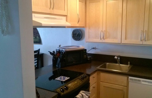 Makaha Condo | PARADISE at the Hawaiian Princess Resort Oahu - Hawaii 1 Bedroom. Well Appointed