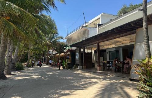 Manoc-Manoc Apartment | Paradise Beach Apartment