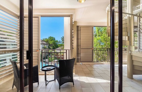 Palm Cove Apartment | Paradise Bound A Rooftop Resort Retreat