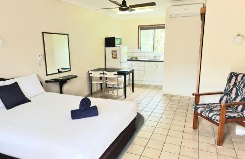 Cannonvale Apartment | Paradise Court Holiday Units