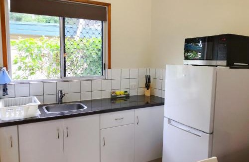 Cannonvale Apartment | Paradise Court Holiday Units