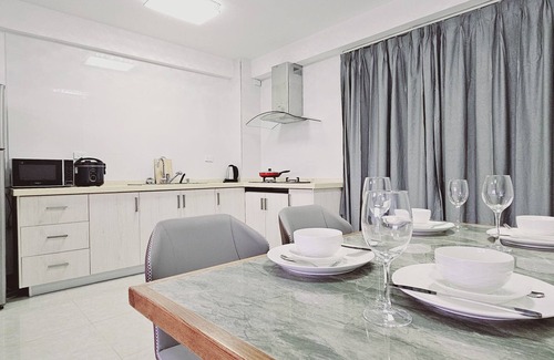 Martintar Condo | Paradise Cove Condo