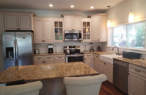 Palmetto Bay House | Paradise Found 3 bed 3 bath home with a pool @ Palmetto Bay