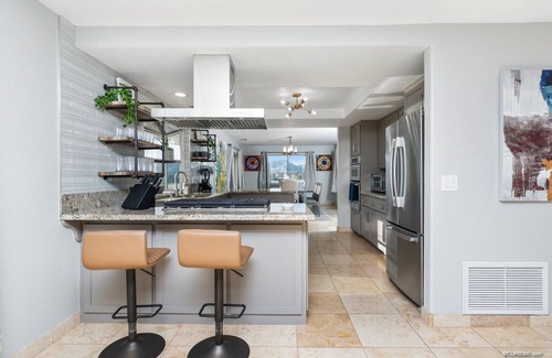 East Grove House | Paradise Hilltop Escape: GameRoom/PoolSlide/Pool/EVCharger/Volleyball/Basketball