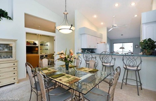 Palmer Ranch Condo | Paradise Home away from Home: Golf, Swimming, Tennis, & lots of Fun in the Sun!
