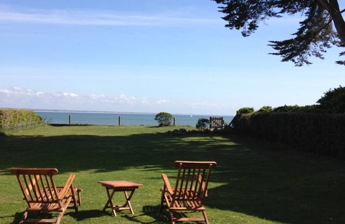 Loctudy House | Paradise in Loctudy, with your feet in the water! Direct access to the beach