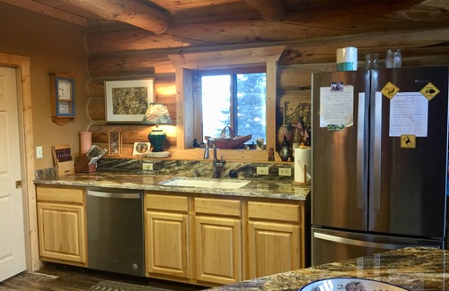 Pray Cabin | Paradise in Montana Log HomenGrizmo Cabin