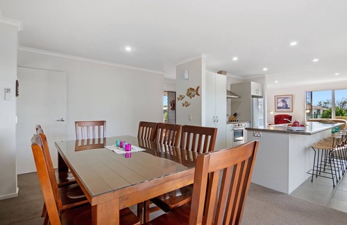 Pohara House | Paradise in Pohara - Pohara Beach Holiday Home