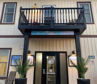 Port Elgin Hotel | Paradise Inn On the Beach