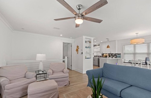Laguna Beach Estates House | Paradise Palms: Prvt Swim Spa, Pets OK, Games, 1 Blk to Bch, FREE Activities!