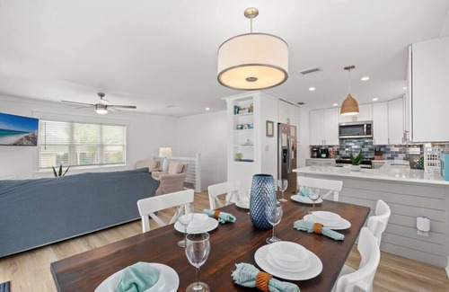 Laguna Beach Estates House | Paradise Palms: Prvt Swim Spa, Pets OK, Games, 1 Blk to Bch, FREE Activities!