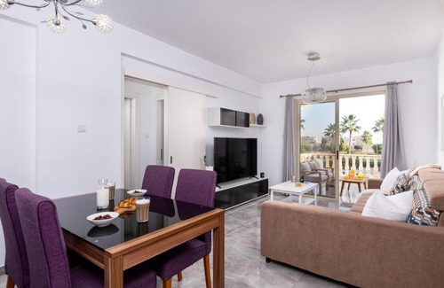 Mandria Apartment | Paradise Palms, 2bed Apt W Pool