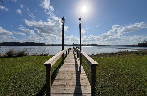 Prosperity House | Paradise Point 2BR 2BA