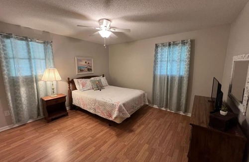 Prosperity House | Paradise Point 2BR 2BA