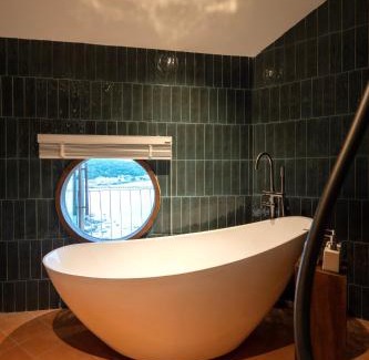 Kien Hai Hotel | Paradise Retreat Hon Son