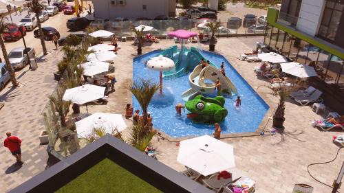 Mamaia-Sat Apartment | Paradise Sea View 2BD apt Spa n Pools beach resort