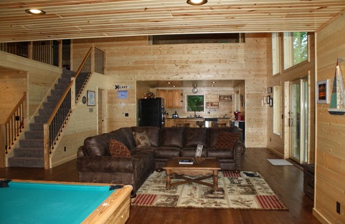 Cable House | Paradise Shores & Fish Galore ~your own private beach & dock!