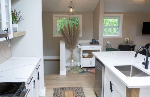 Port Elgin Cottage | Paradise! Steps from Lake Huron