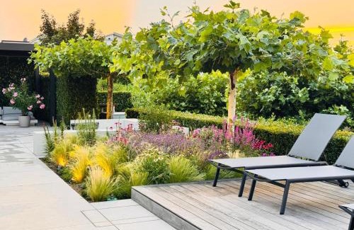 Bodman-Ludwigshafen Apartment | Paradisio Poolsuite Summergold in Bodman am Bodensee