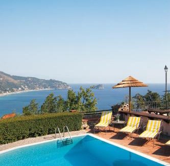 Noli Hotel | Paradiso Di Manù