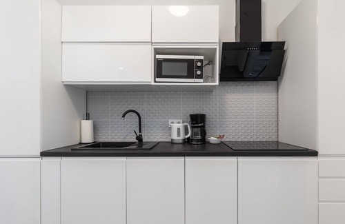 Lukecin Apartment | Paraiso A5 | Elegant Studio | Balcony | Pool
