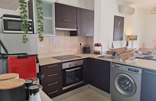 Tersefanou Apartment | Paramount Gardens Resorts D204