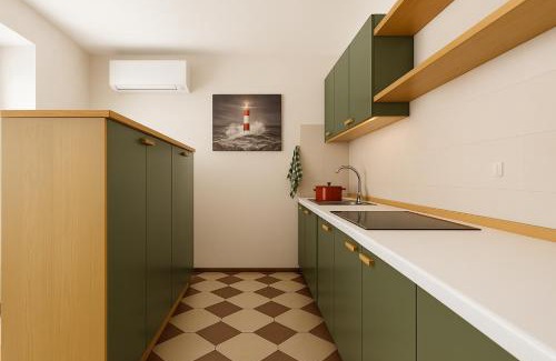Paratico Apartment | PARATICO - Lakefront apartment with private pool and free parking