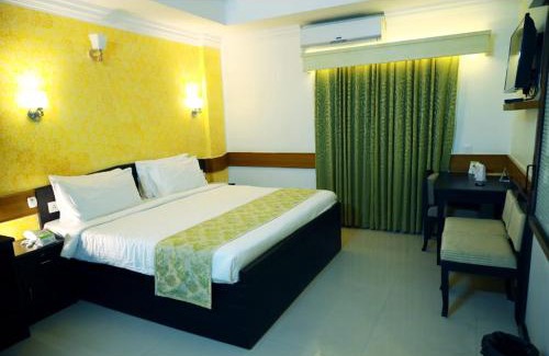 Kollengode Hotel | Paray Village County