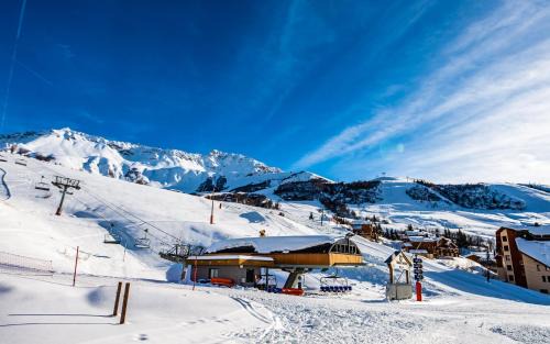 Saint-Francois-Longchamp Resort | Parc Madeleine - APARTMENTS