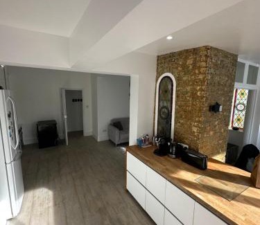 Thornton Heath House | Parchmore House