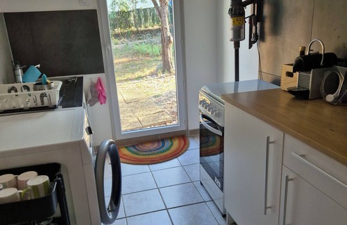 Saint-Martin-de-Londres Apartment | Parenthèse du Pic - Air-conditioned Apartment