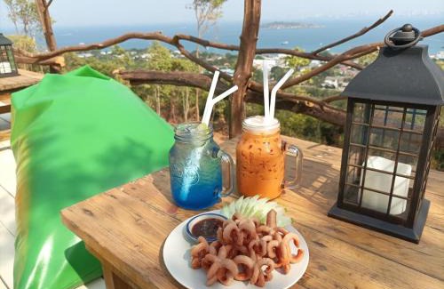 Huai Yai House | Parinya Hill Homestay & Cafe Koh Larn