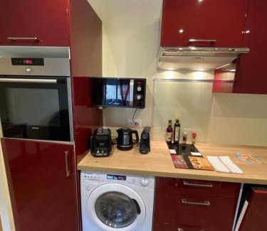 Vaires-sur-Marne Apartment | Paris Disneyland appartement centre-ville, parking, au coeur de l'aviron