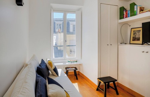 Quartier des Invalides Apartment | Paris St Germain Central residence