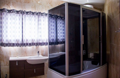 Festac Hotel | Paris Suites