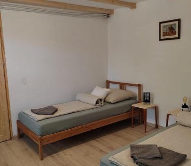 Homokmegy House | Parittyaház