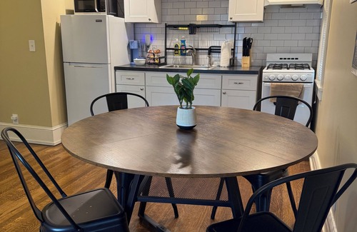 East Avenue Apartment | Park Ave 1BR Free Parking & Patio Walkable!